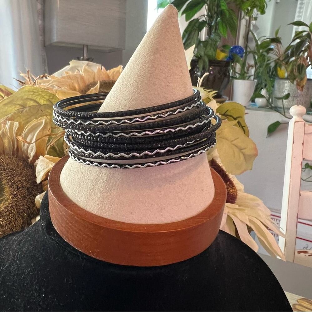 Bangle Bracelets Set - Picture 2 of 7